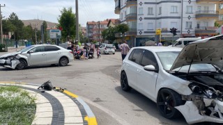 Alkollü Sürücü Kaza Yaptı, Hıncını Basın Mensuplarından Çıkardı