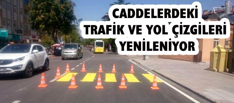 Caddelerdeki Trafik Ve Yol Çizgileri Yenileniyor