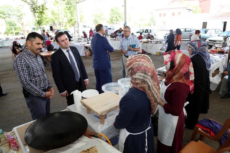 Hanımeli Pazarı Büyük İlgi Görüyor