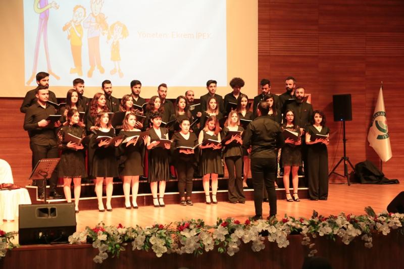 Müzik Bölümü, Okul Şarkılarından Oluşan Bir Konser Verdi