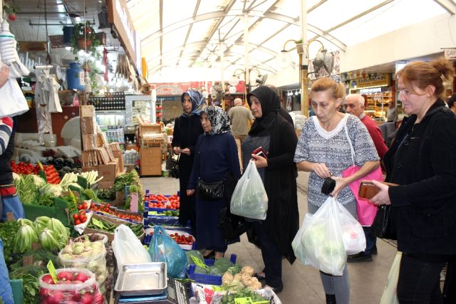 Tüketici Güven Endeksi Kasım'da Arttı